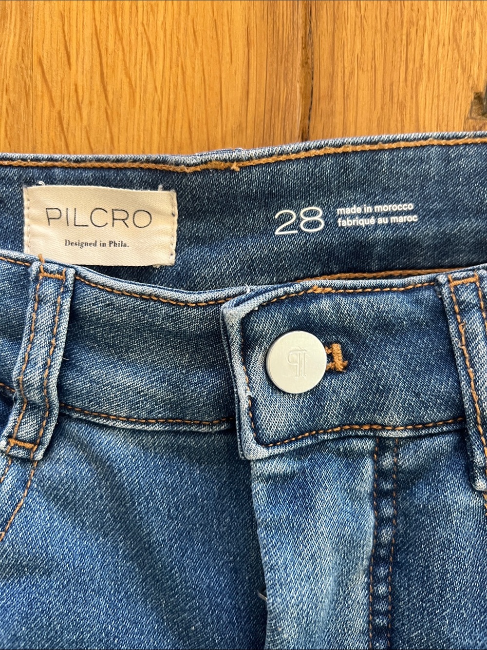 Anthropologie- Pilcro Kenna Mid-Rise Heritage Barrel Jeans- size 28 - Picture 5 of 12